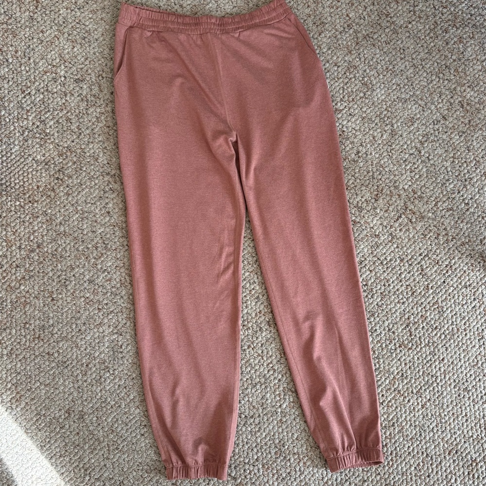 VUORI
WOMEN'S PERFORMANCE JOGGER - Picture 5 of 8